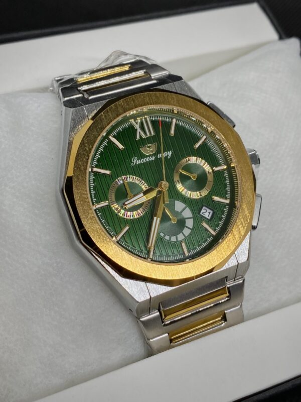 MEN'S SCSS WY DATE ADJUST CHORONOGRAPH TWO TONE CHAIN WITH GREEN DIAL
